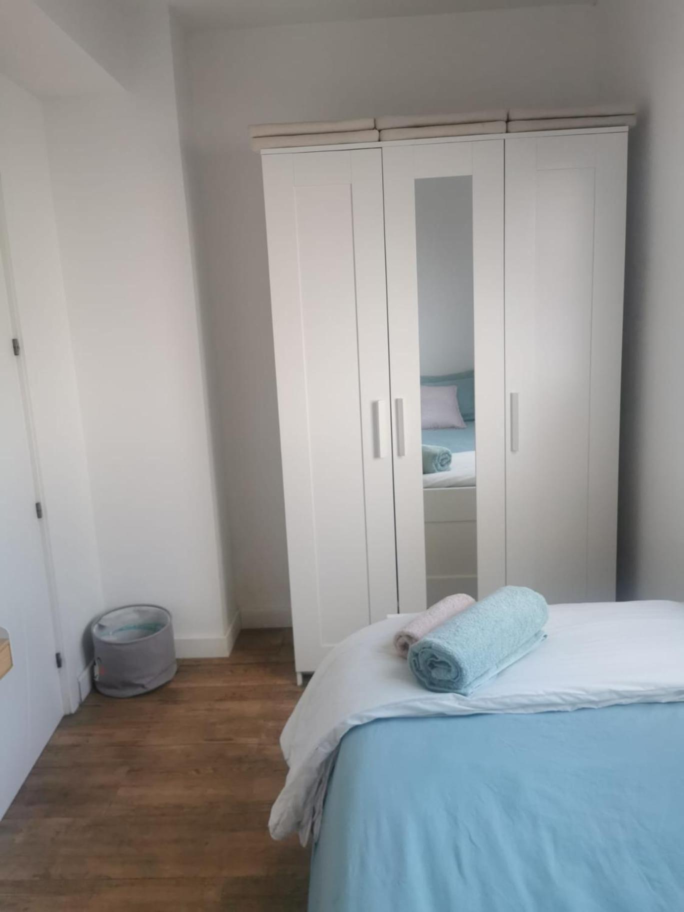Roberta'S Guest House Севилья Экстерьер фото
