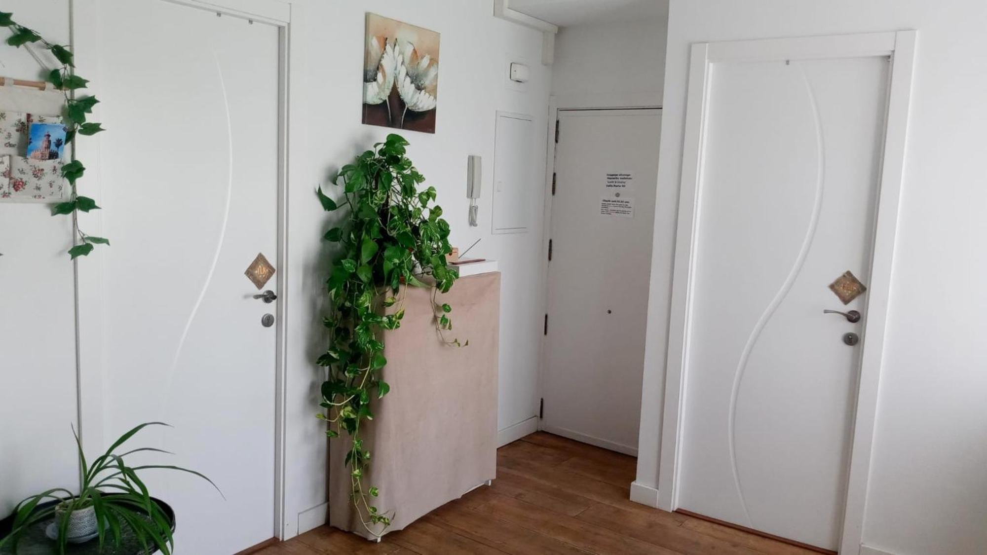 Roberta'S Guest House Севилья Экстерьер фото